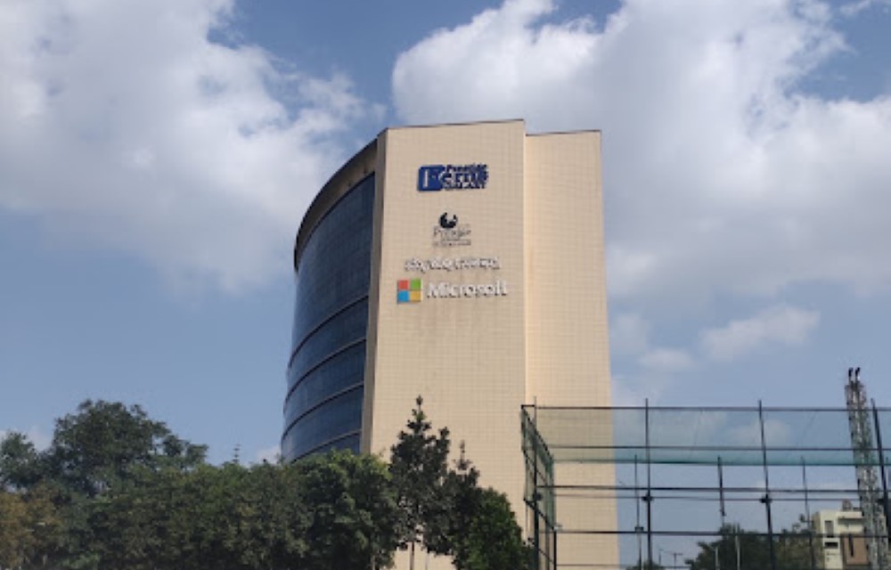 Stay Awhile Hotel Attraction Pictures